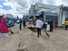 Провели субботник